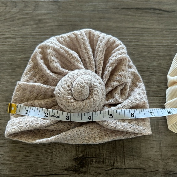 Infant Front Knot Caps - Picture 3 of 4